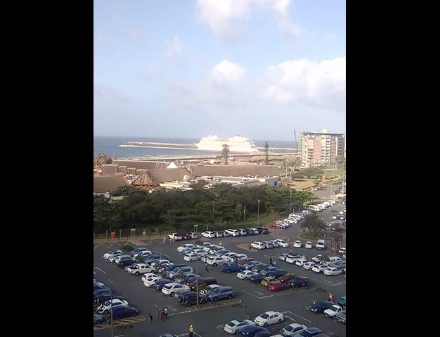 3 BEDROOM APARTMENT TO LET IN POINT WATERFRONT